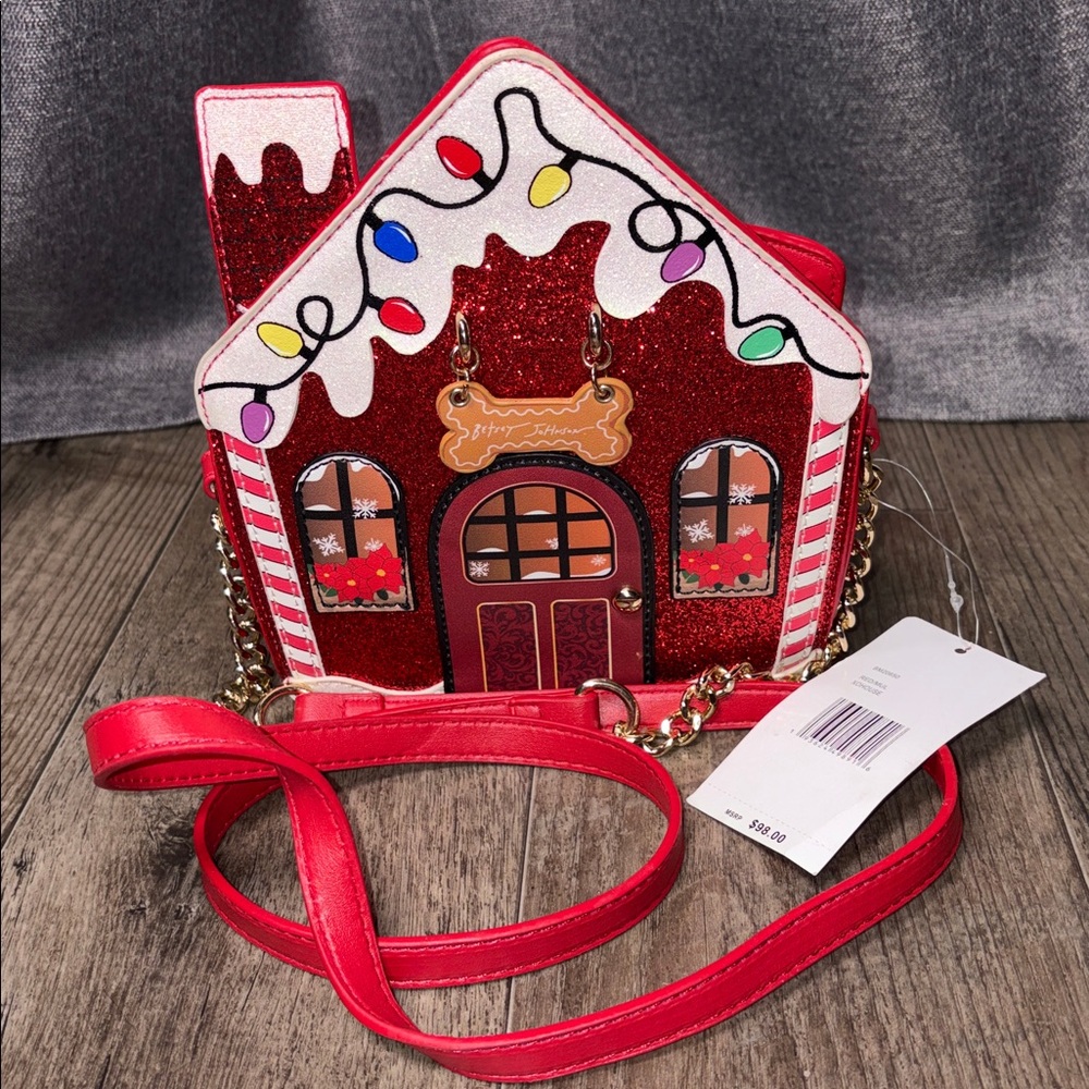 BETSEY JOHNSON BAG GINGER BREAD HOUSE CROSSBODY RED NWT